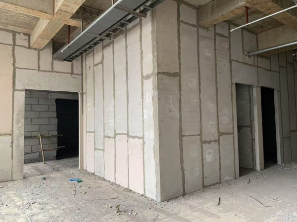 隔墻板施工現場